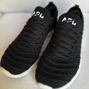 APL Women's TechLoom Wave Black